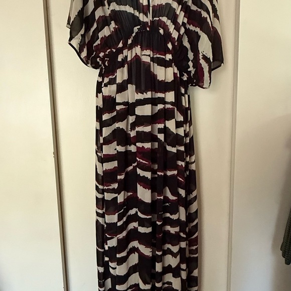 H&M Dresses & Skirts - H&M Black, White, and Red Patterned Maxi Dress